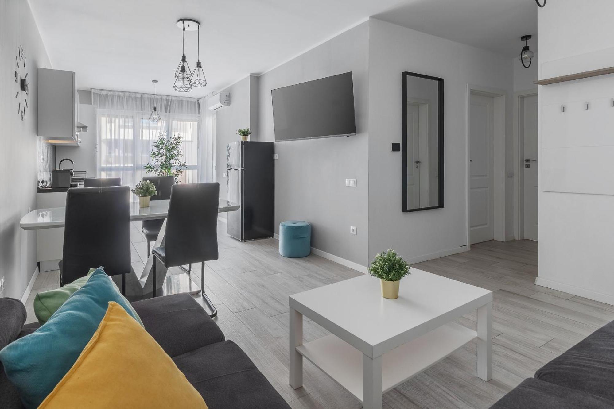 Apartamento Ceyrat Flat Oradea Exterior foto